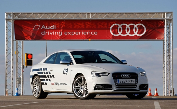 Comienzan los cursos de conducción en asfalto Audi driving experience
